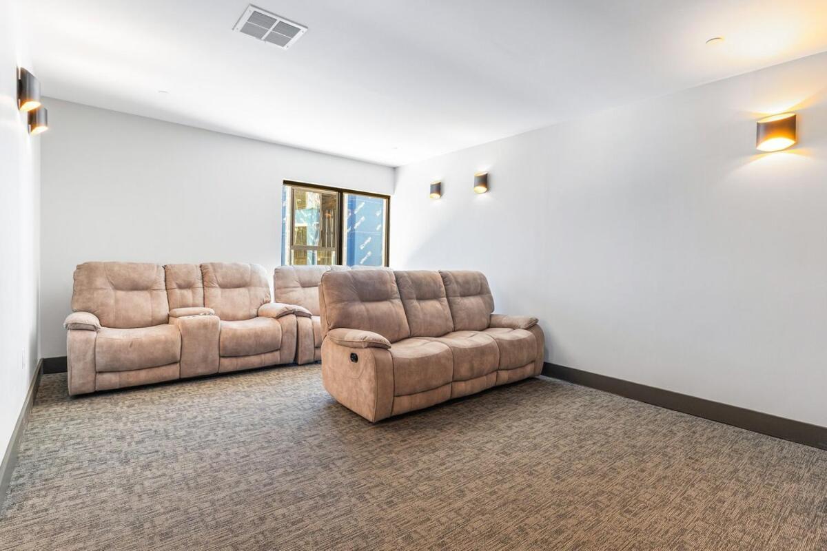 5 Mins To Fillmore! Queen Bed, Rooftop, Northernlibs! Apartment